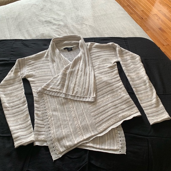 Calvin Klein white and grey cardigan! - Picture 2 of 5